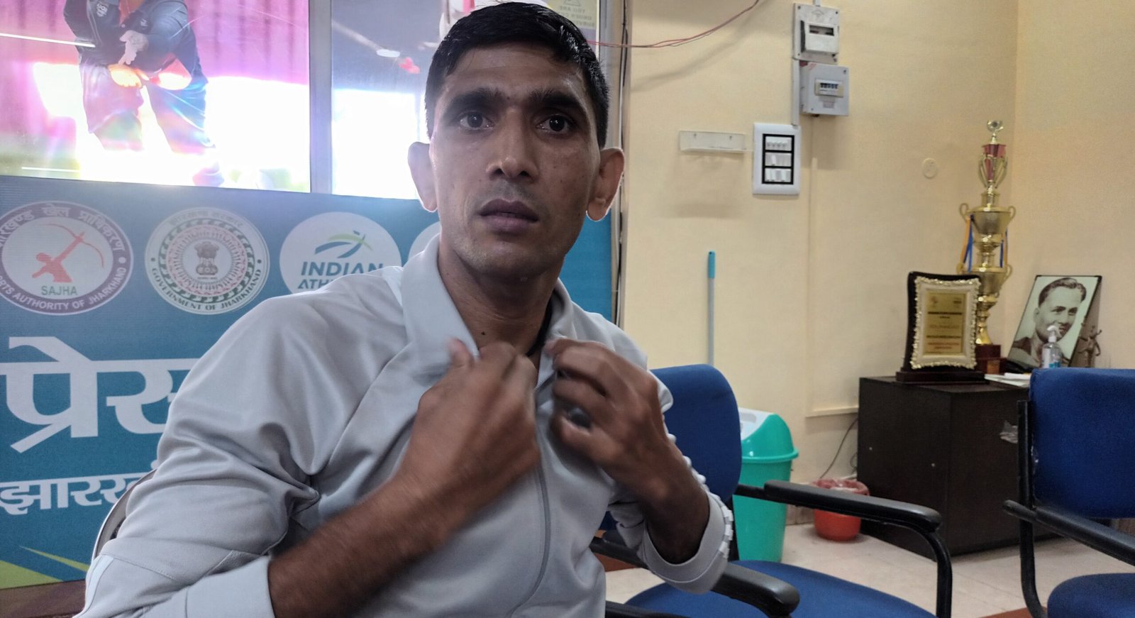Read more about the article Exclusive: Uttarakhand’s barefoot runner lace-up running shoes to chase race walking glory